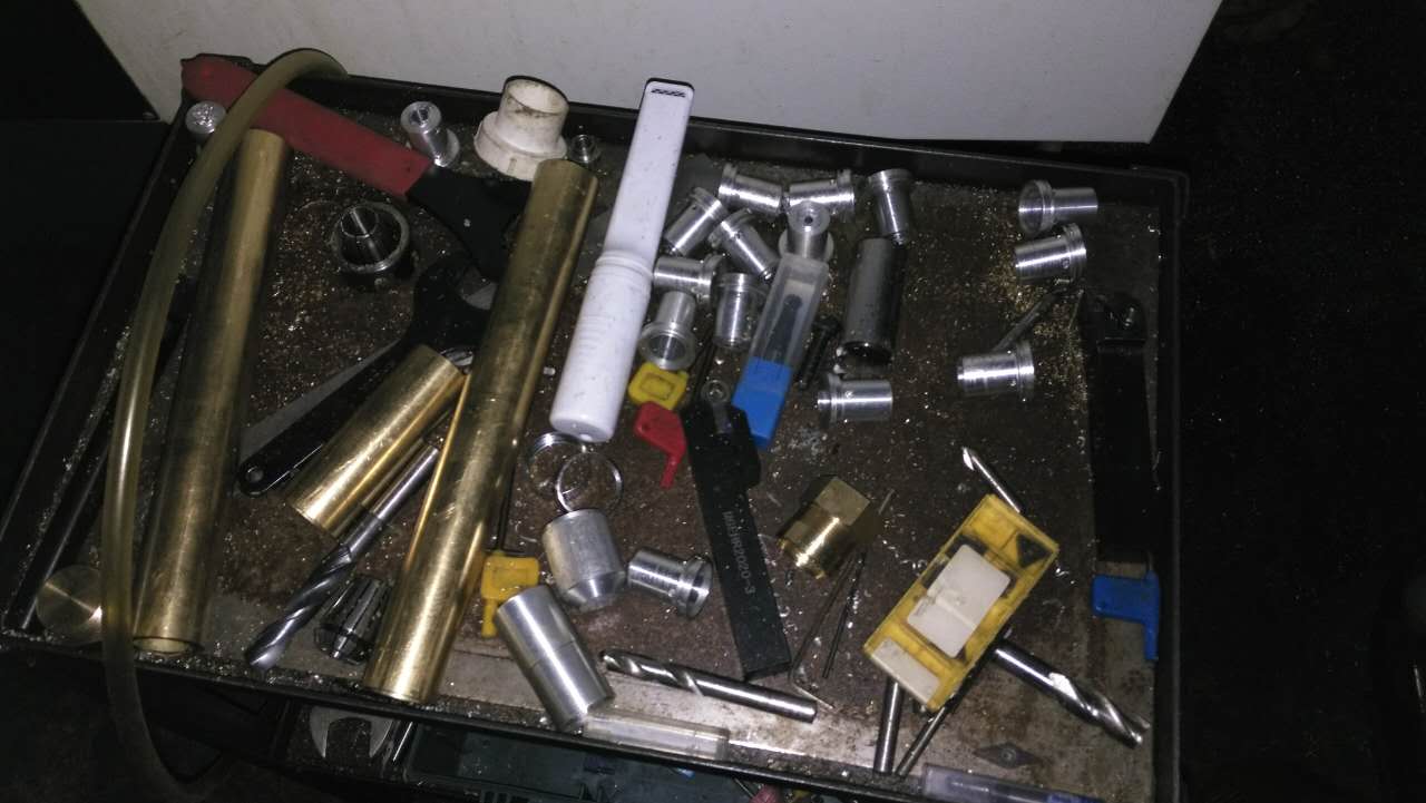 樣品(用46車銑機所做樣品) 樣品(用46車銑機所做樣品)