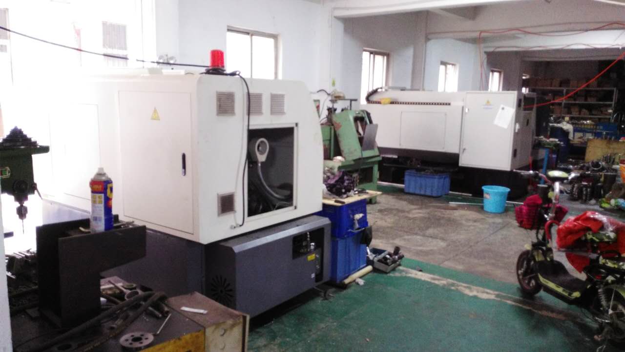 凱恩利數(shù)控車床36機(jī)（現(xiàn)場(chǎng)圖）