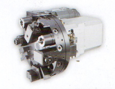 采用臺灣六鑫八工位液壓旋轉刀塔，定位精度高、故障率低、換刀快，就近換刀。