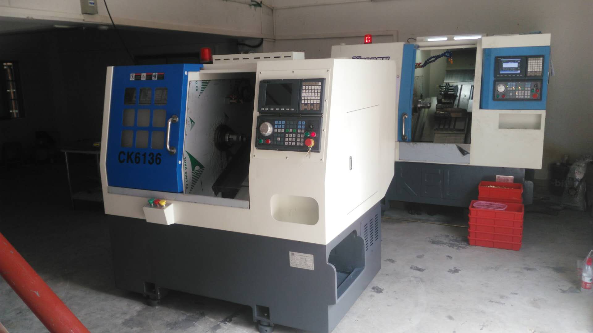 凱恩利36標(biāo)準(zhǔn)排刀機(jī)——客戶現(xiàn)場擺放情況